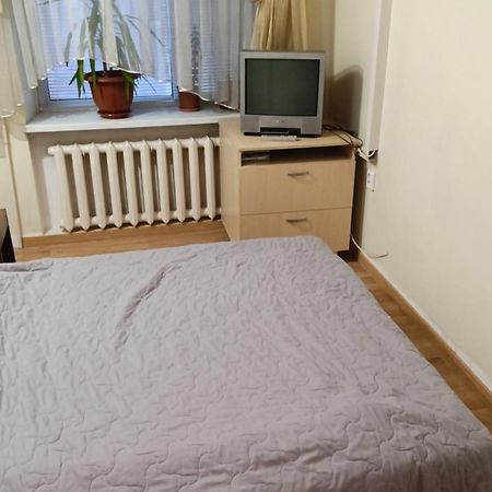 Apartment On Privokzalnaya 2/1 วินนิตซา ภายนอก รูปภาพ