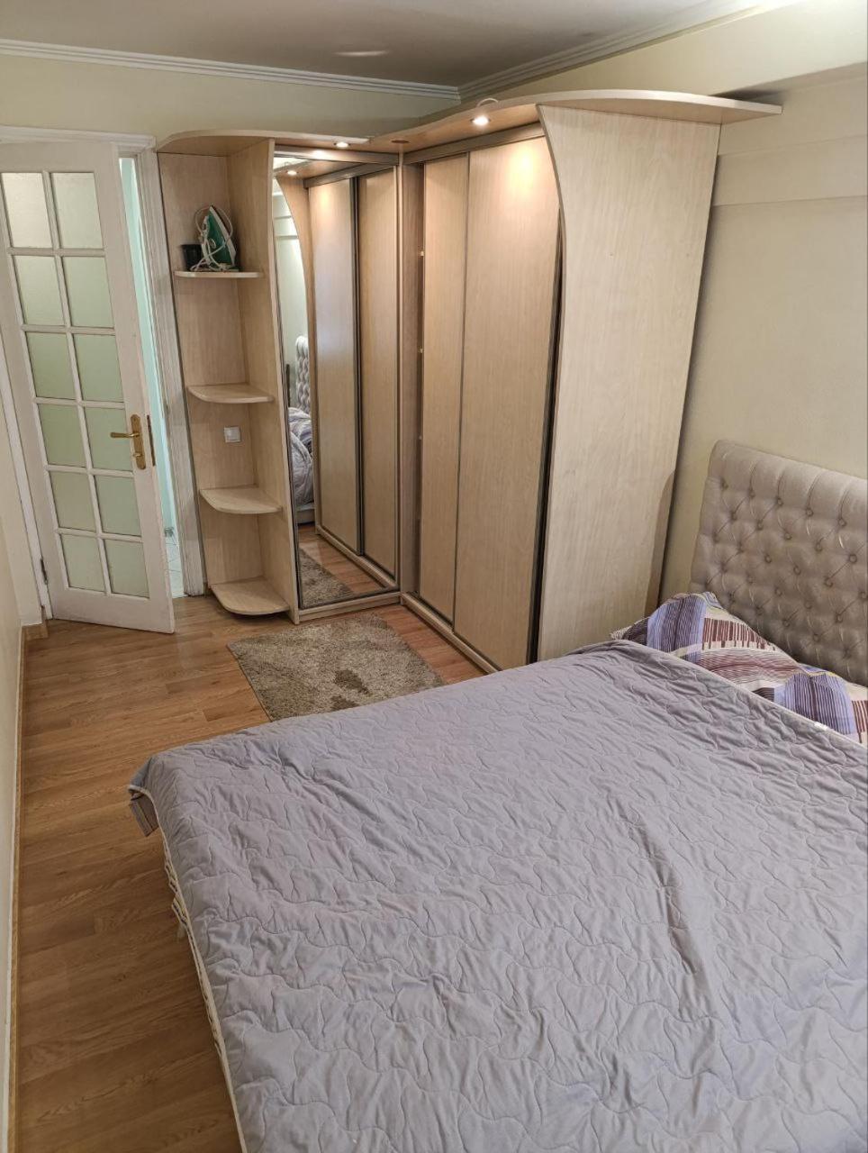 Apartment On Privokzalnaya 2/1 วินนิตซา ภายนอก รูปภาพ