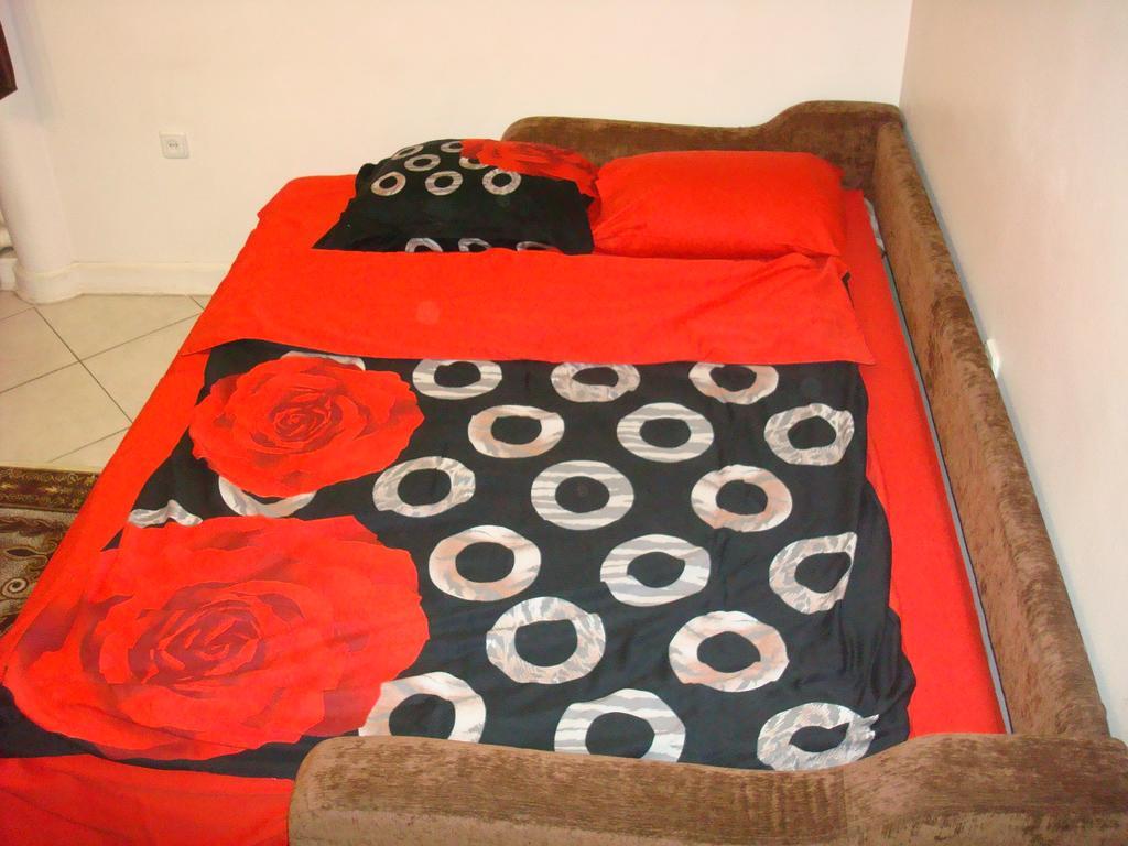 Apartment On Privokzalnaya 2/1 วินนิตซา ภายนอก รูปภาพ