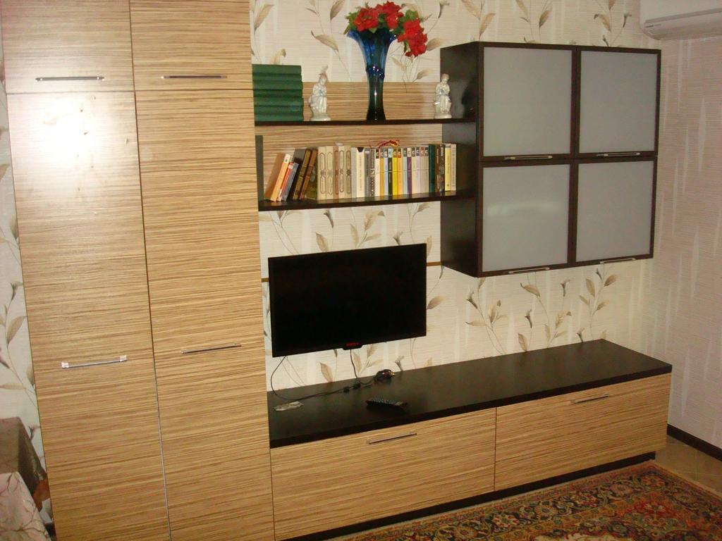 Apartment On Privokzalnaya 2/1 วินนิตซา ภายนอก รูปภาพ