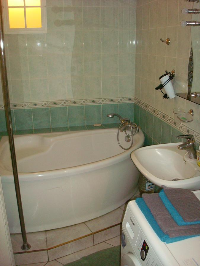 Apartment On Privokzalnaya 2/1 วินนิตซา ภายนอก รูปภาพ